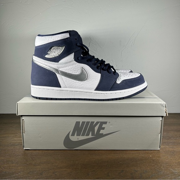 Nike Jordan Retro Men's Midnight Navy High Top Sneakers size